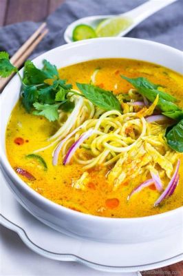  Khao Soi: Một bát súp cay nồng hòa quyện vị béo bùi của thịt và nước cốt dừa!